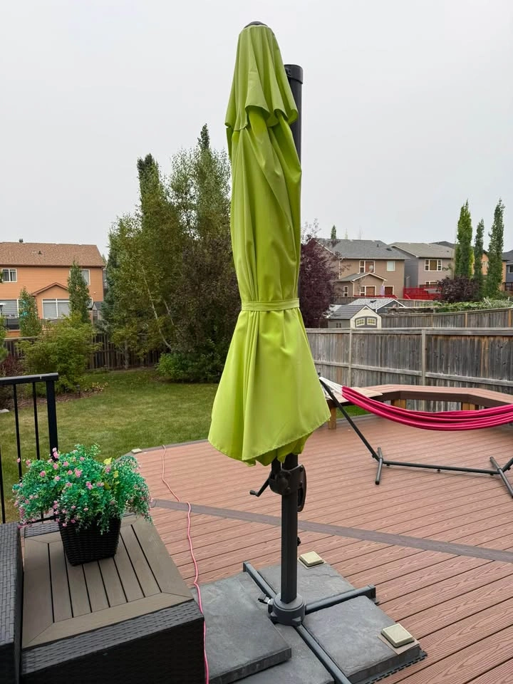 11ft Round Deluxe Outdoor Patio Umbrella (concrete bases include - photo 5