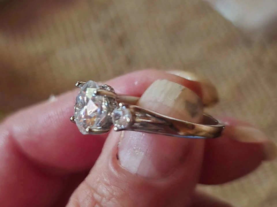 2.5 Carat Moissanite Diamond Ring Size 9 - photo 3
