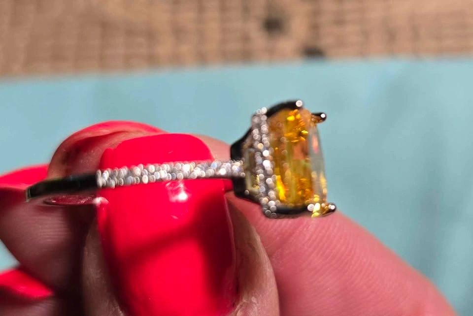 Dark Yellow Moissanite Ring 4 Carats Size 8 - photo 2