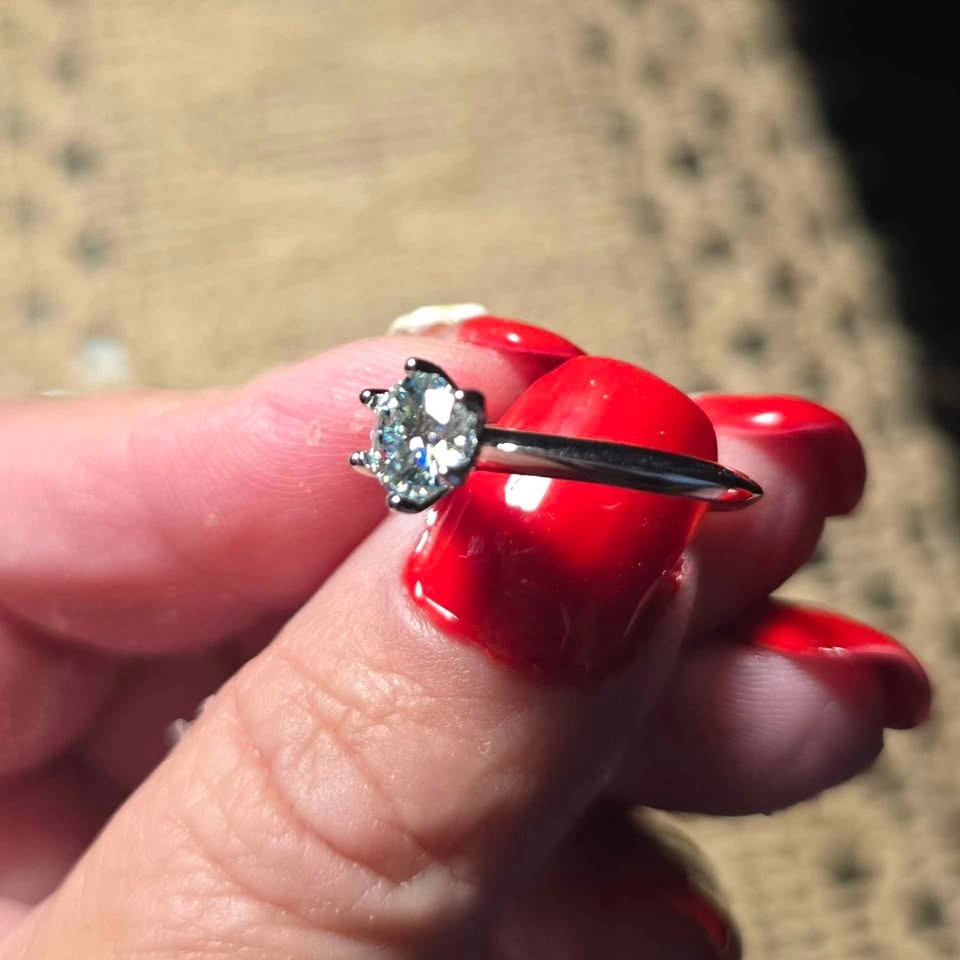 Two 1 Carat Greyish/Blue Lab Grown Moissanite Rings - photo 3