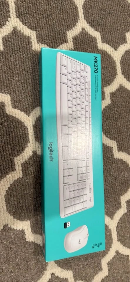 Logitech MK270 Wireless Keyboard and Mouse Combo - photo 2