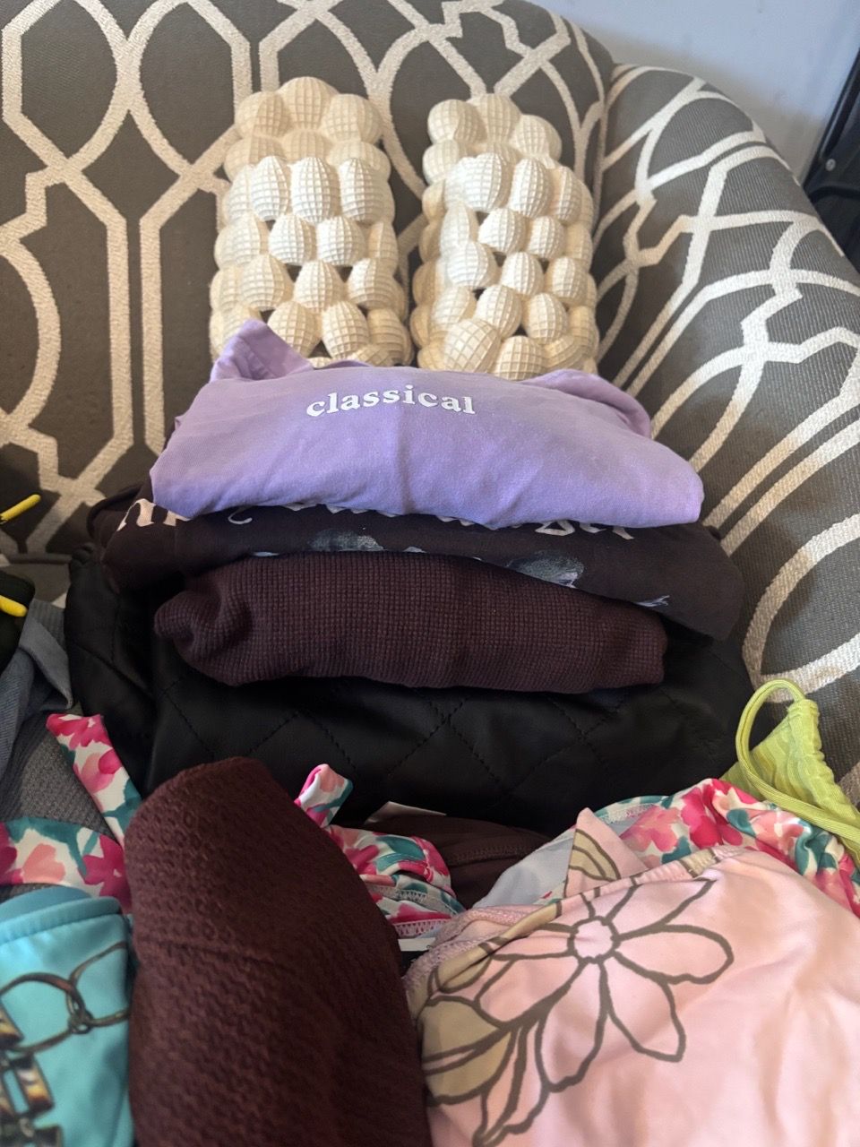 Huge Teen/Young Women’s Clothing Bundle – Everything for $7 - photo 2