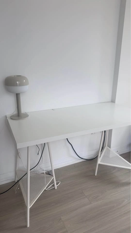 White Desk - photo 3