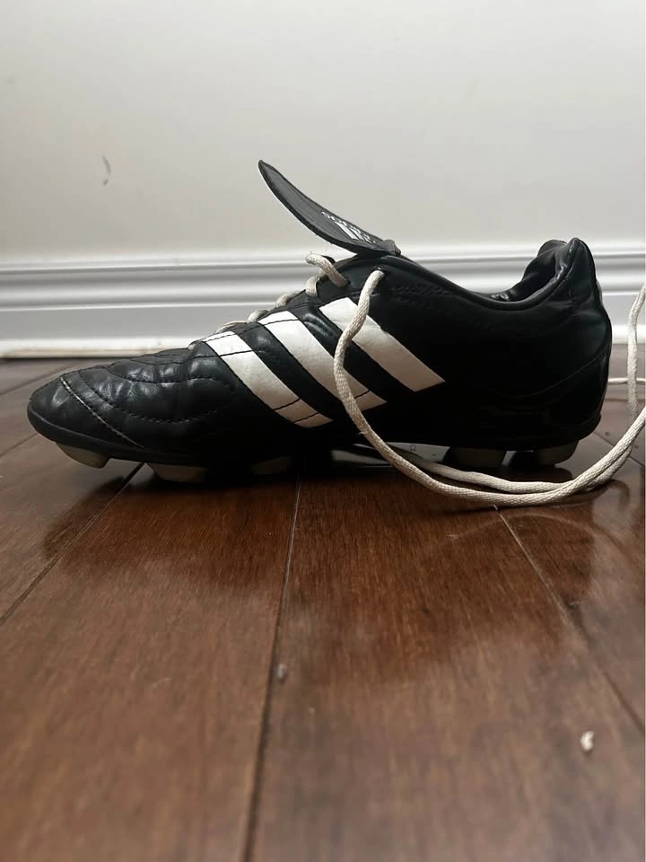 Adidas Puntero Soccer Cleats - photo 2