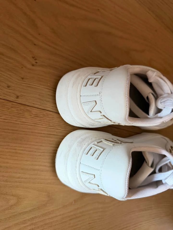 Valentino sneakers - photo 2