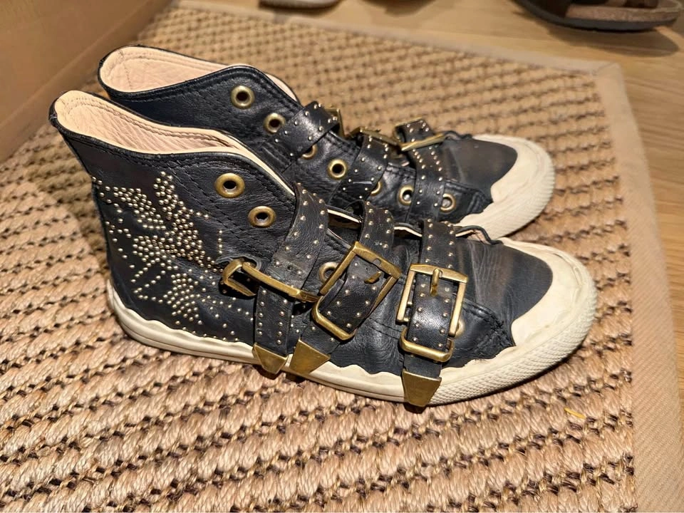 Chloe shoes
