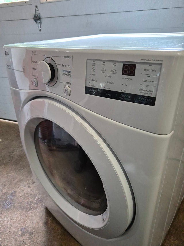 LG Washer & Dryer White Stacking LIKE NEW - photo 2