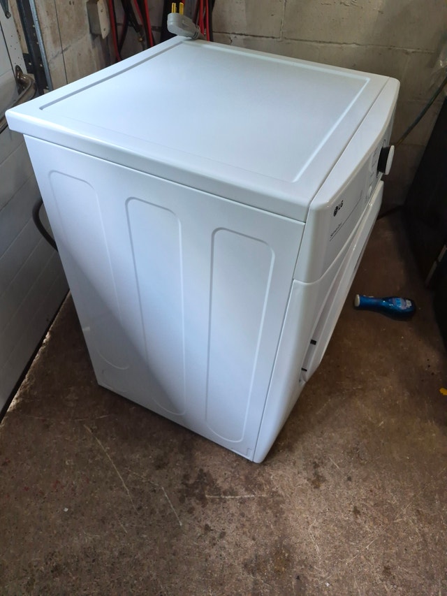 LG Washer & Dryer White Stacking LIKE NEW - photo 4