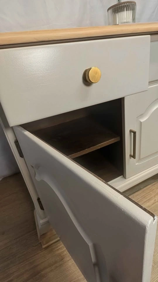 Refinished cabinet - photo 4