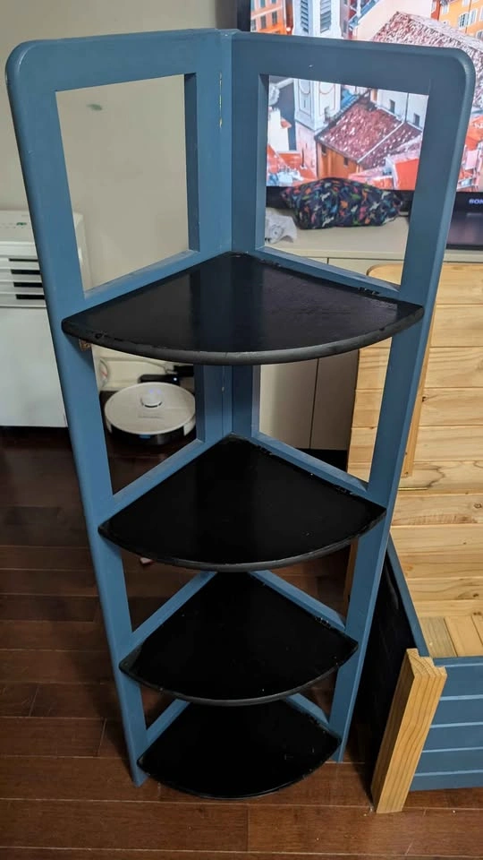 Chest - Corner Shelves - photo 3
