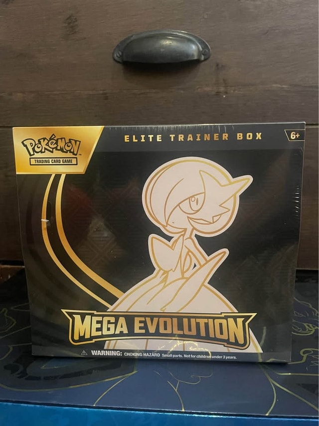 Pokemon TCG: Mega Evolution ETB Elite Trainer Box - Gardevoir