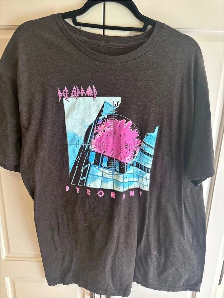 Def Leppard Pyromania Graphic T-Shirt Men’s XL Black Rock Band T