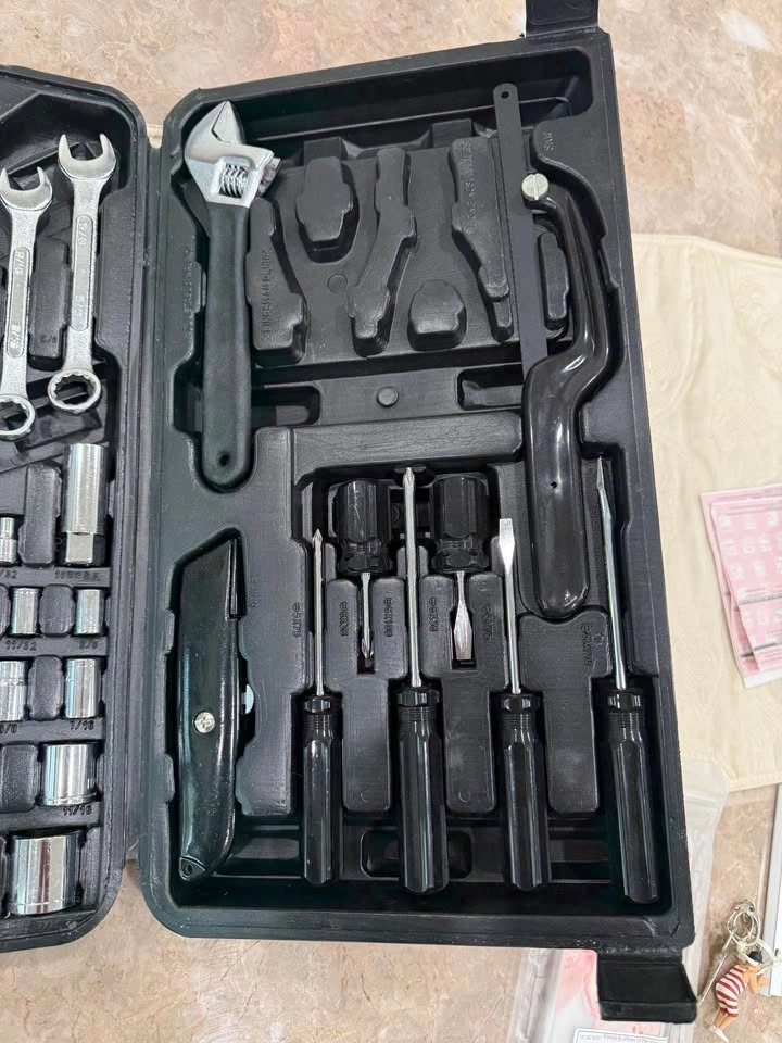 Jobmate Mechanics 135 Piece Tool Set - photo 3