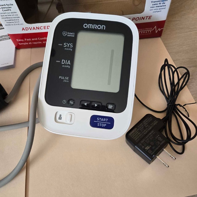Omron Blood Pressure Monitor - photo 2
