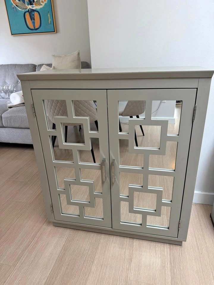 Mirrored Cabinet