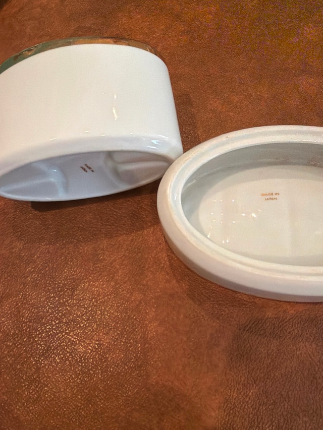 Ceramic Bathroom Accessory Set - photo 4