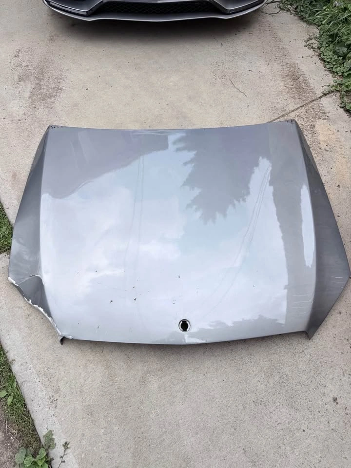 Mercedes-Benz C43 AMG / W205 OEM Hood – Damaged – $150 OBO
