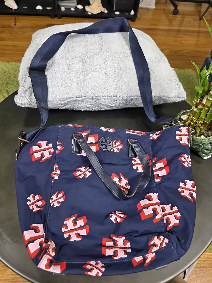 Large Navy & Red Printed Nylon Tote / Crossbody Bag