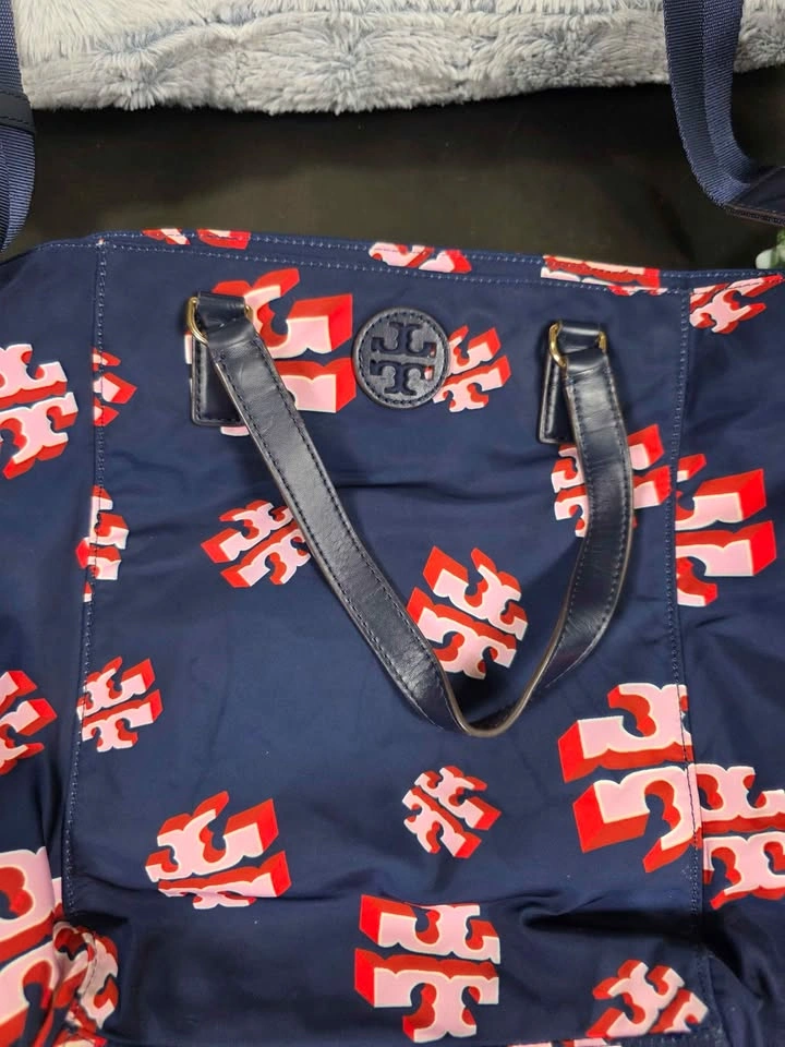Large Navy & Red Printed Nylon Tote / Crossbody Bag - photo 2
