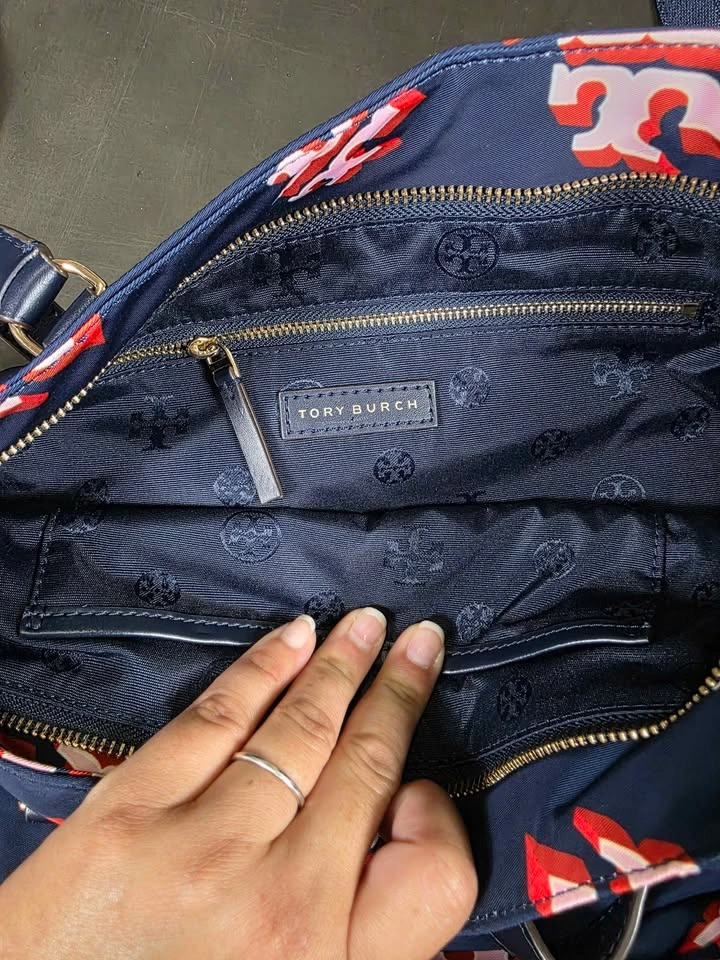 Large Navy & Red Printed Nylon Tote / Crossbody Bag - photo 3