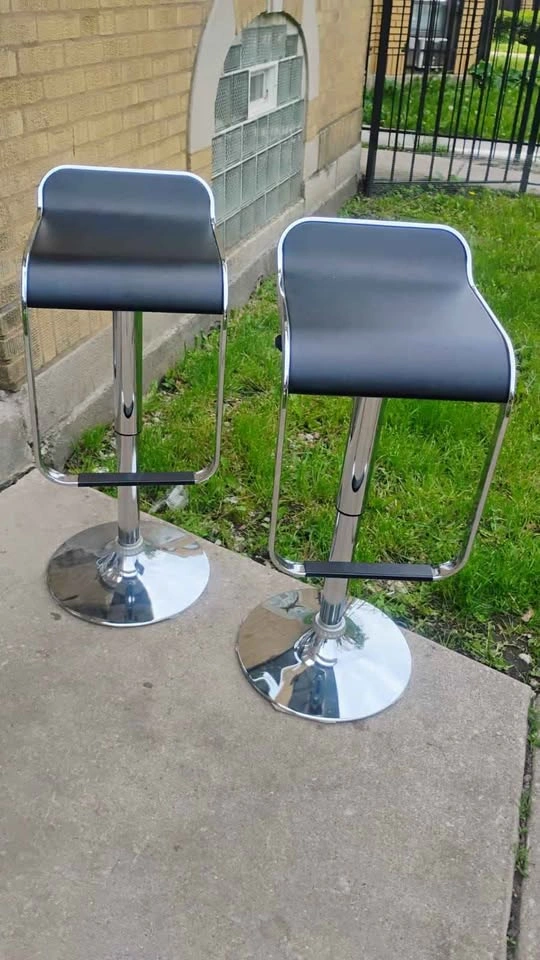 Set of 2 Adjustable Bar Stools (Modern) - photo 2