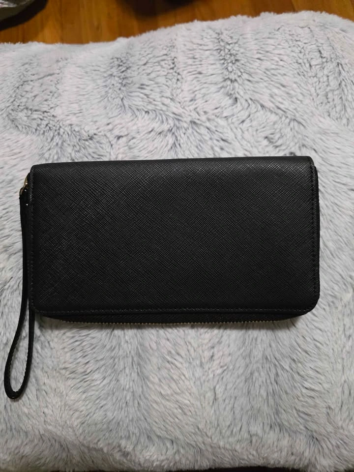 Kate Spade New York - Black Wristlet (Saffiano Leather) - photo 2