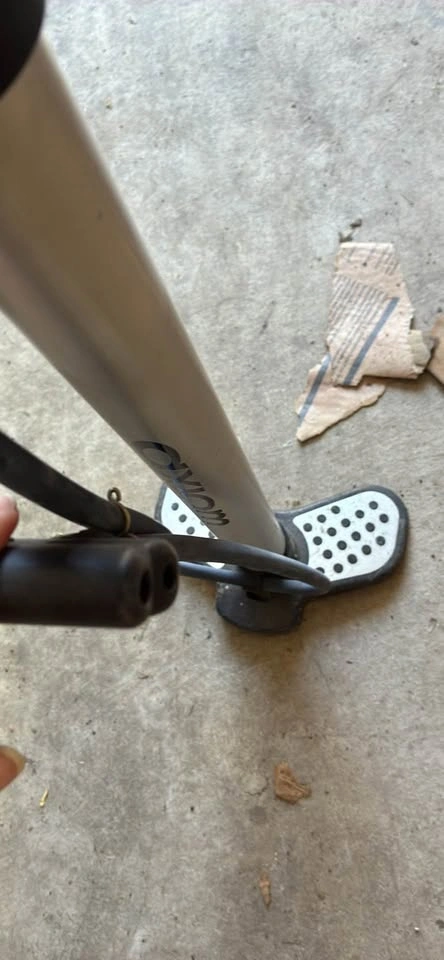 Giyo brand bicycle floor pump with wooden handle - photo 3