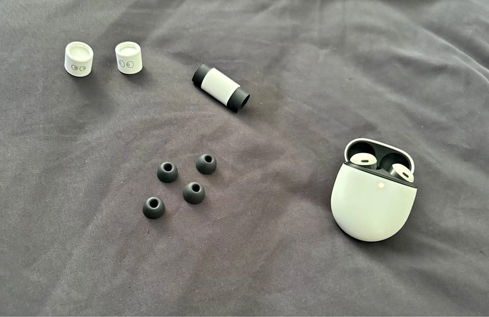 Google Pixel Buds Pro – Complete Set – Good Condition