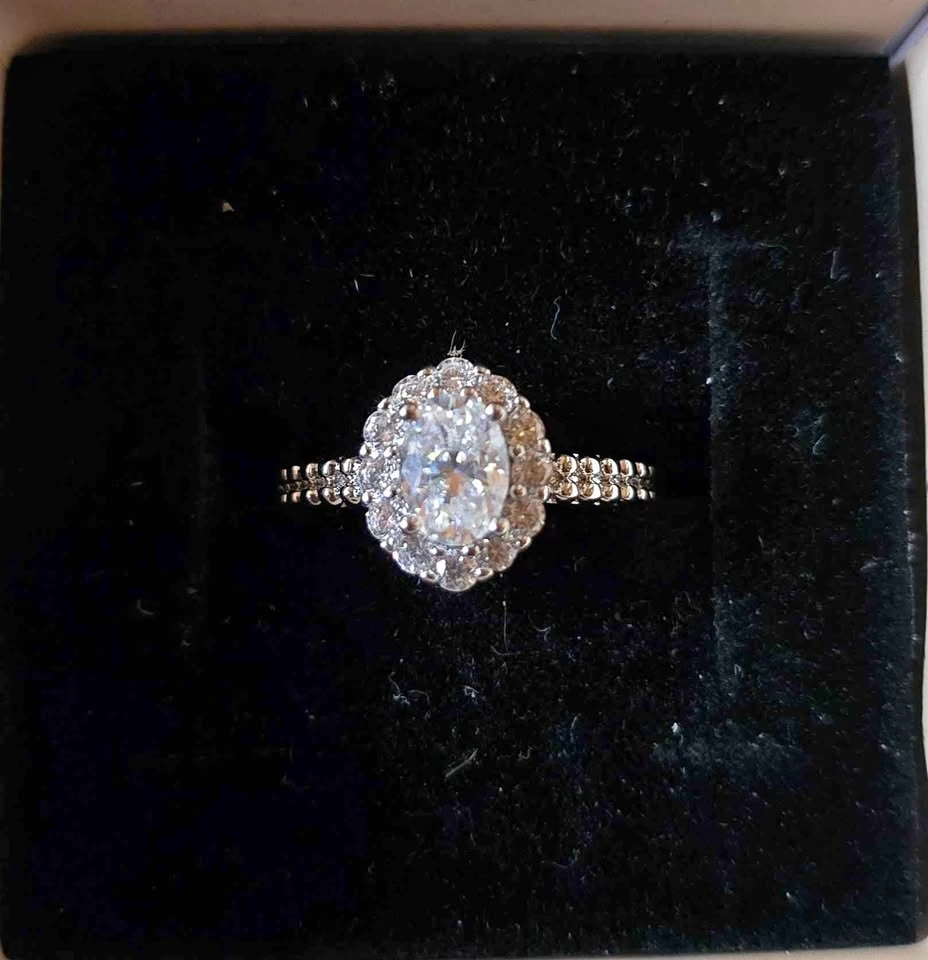 1 Carat Moissanite Diamond Ring Size 7