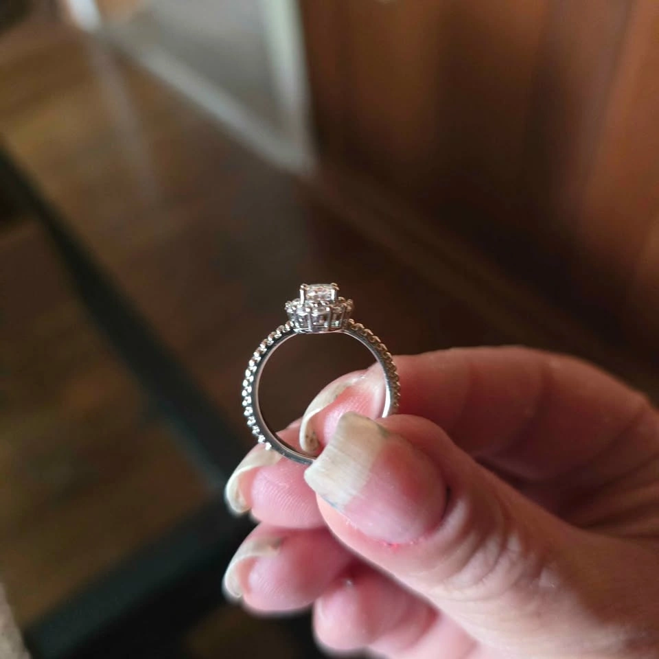 1 Carat Moissanite Diamond Ring Size 7 - photo 4