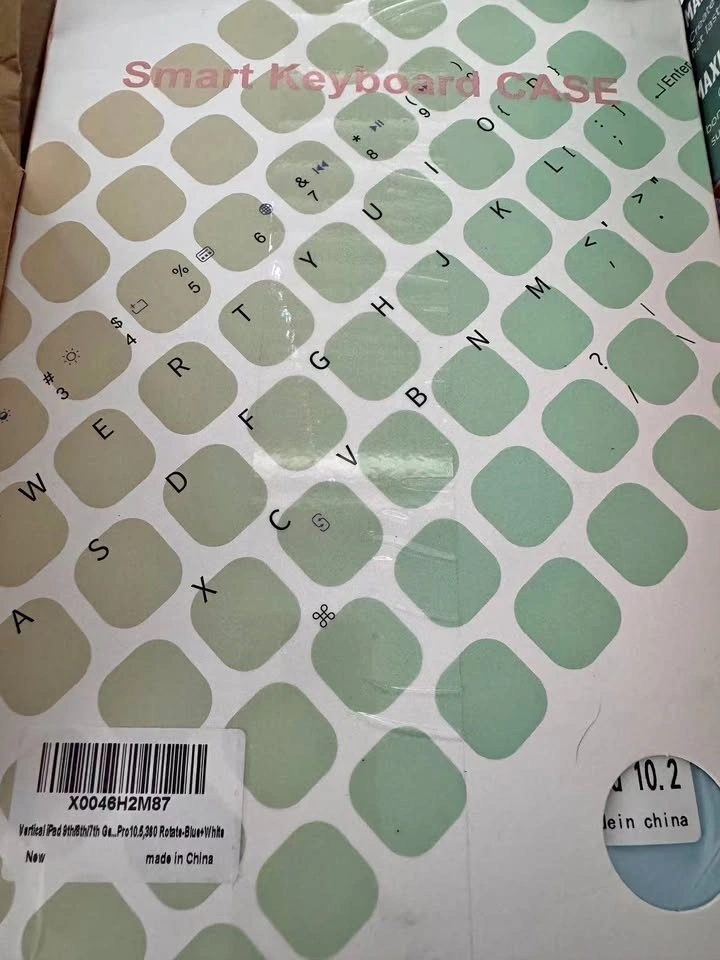 Blue + White Vertical Case with Keyboard for iPad 9th/8th/7th