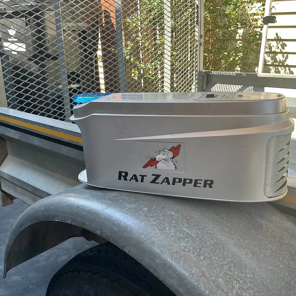 RAT ZAPPER ULTRA WITH RAT TAIL