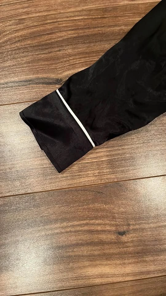 Babaton shirt size small - photo 5