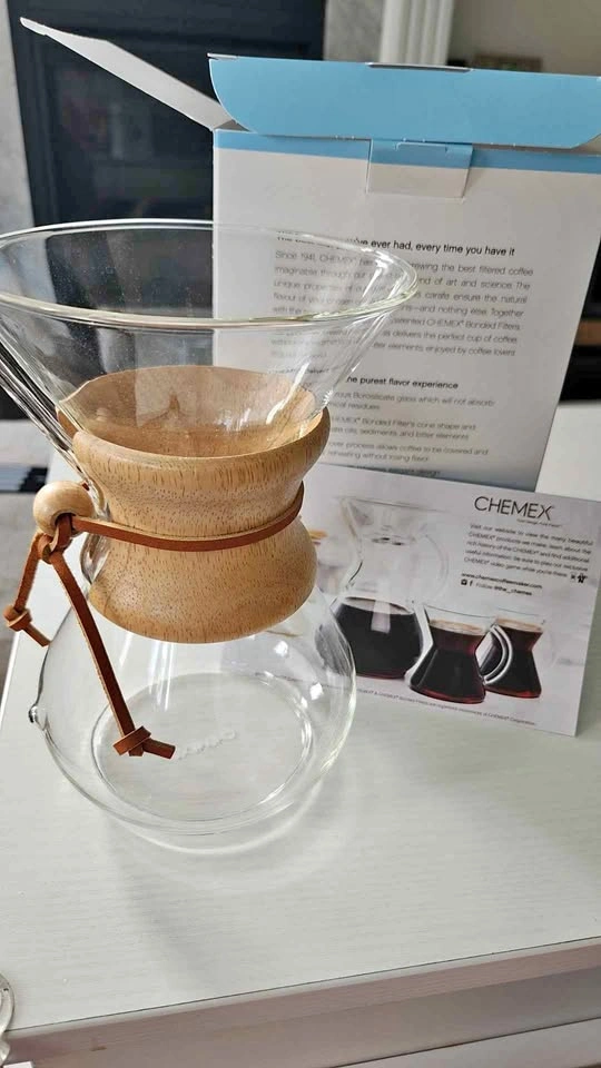 Chemex Classic Series 6-Cup Filter-Drip Coffeemaker