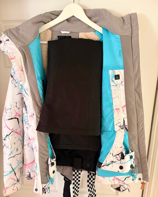 Ski Jacket and snow pants - photo 2