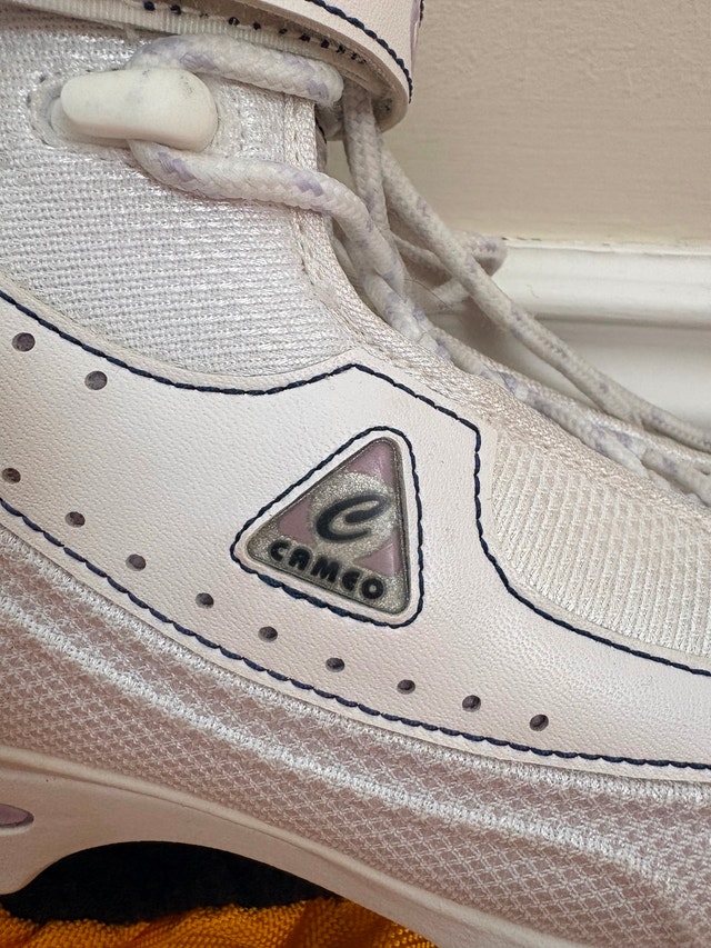 Cameo Skates (Size 7) - photo 2