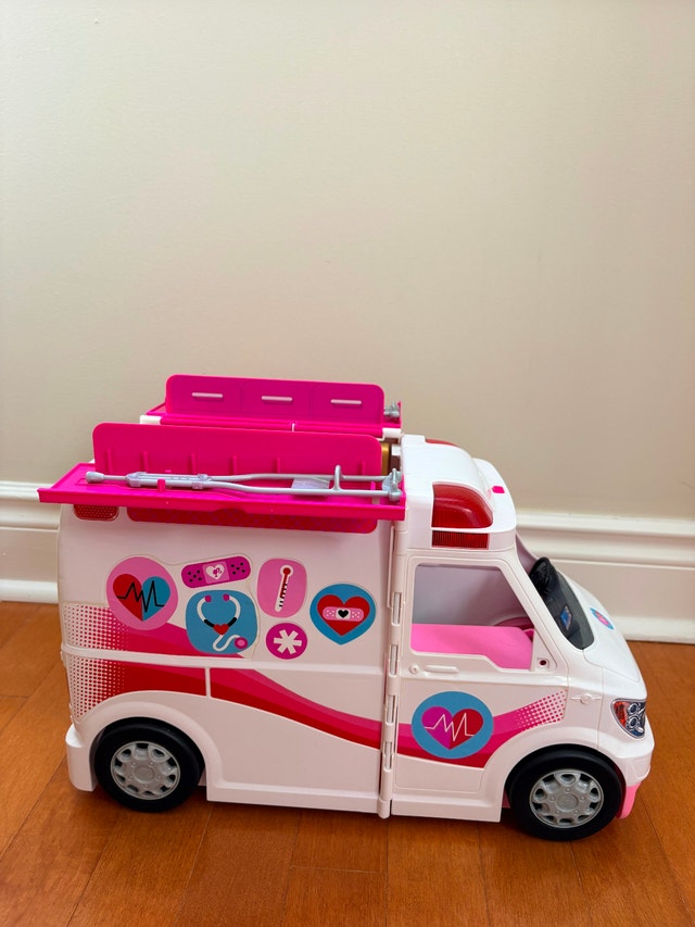 Mattel Barbie Ambulance with Working Sirens and Light - photo 2