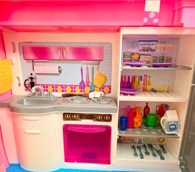 Mattel Barbie Caravan - photo 4