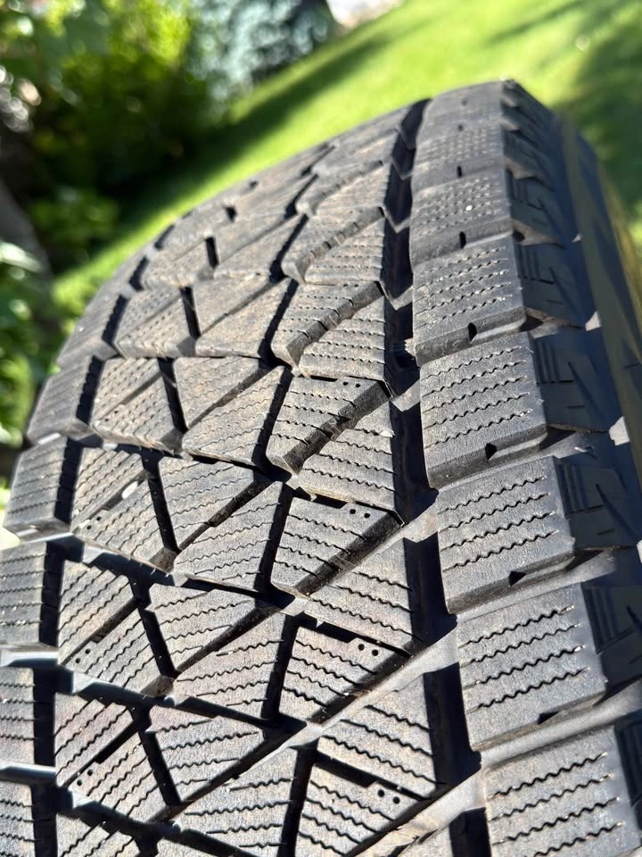 225/65/17 BRIDGESTONE BLIZZAK TIRES - photo 5