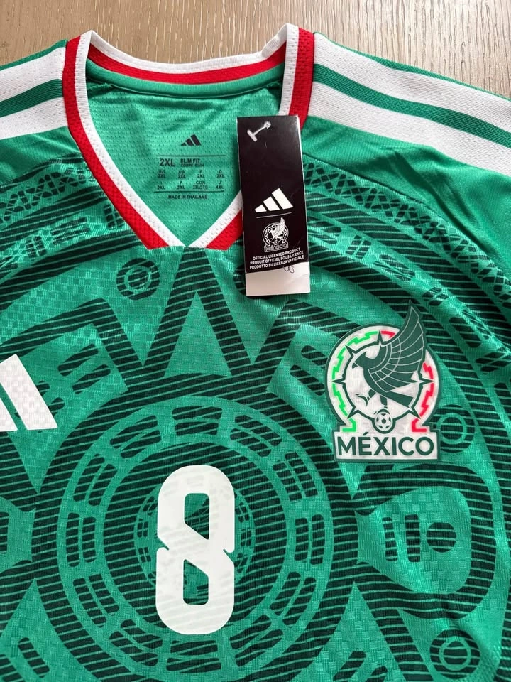 Mexico 2026 Soccer Jersey – #8 OLI – 2XL – New With Tags - photo 5
