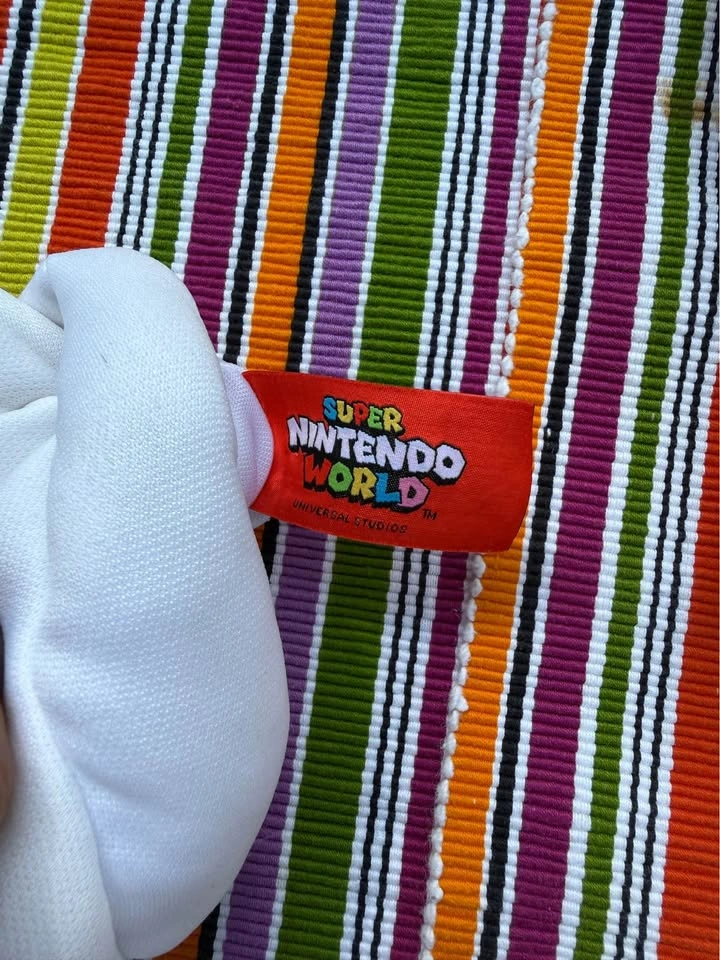 Super Mario pair of white gloves - photo 3