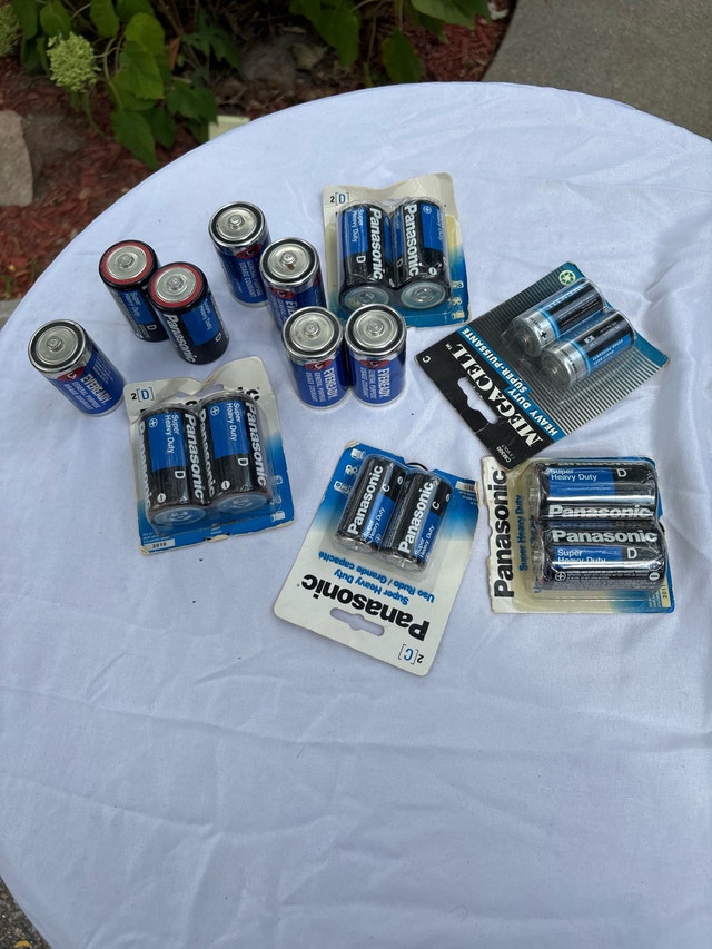 Panasonic and Eveready C and D Batteries