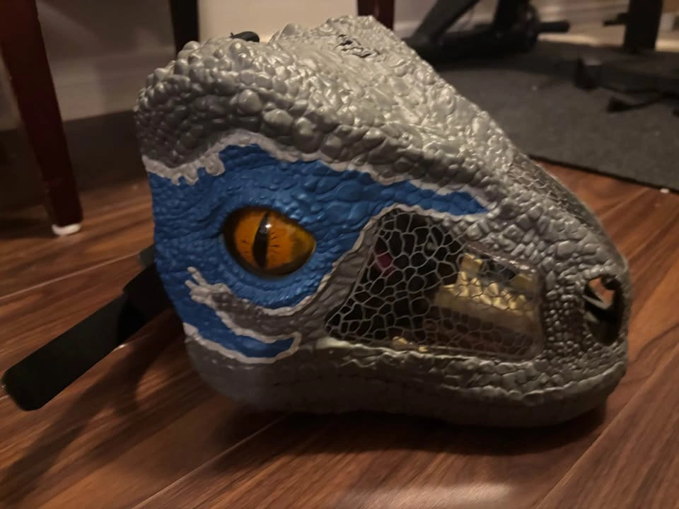 Jurassic World Chomp ‘N Road Velociraptor Blue mask - photo 2