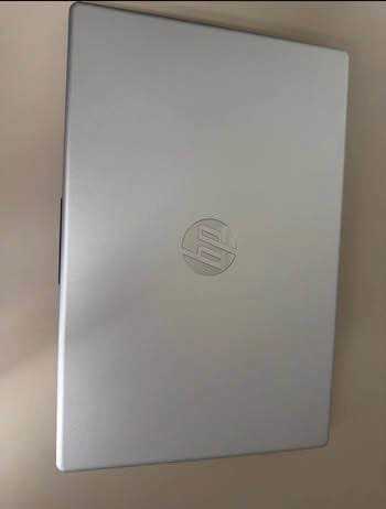 HP Laptop - photo 2