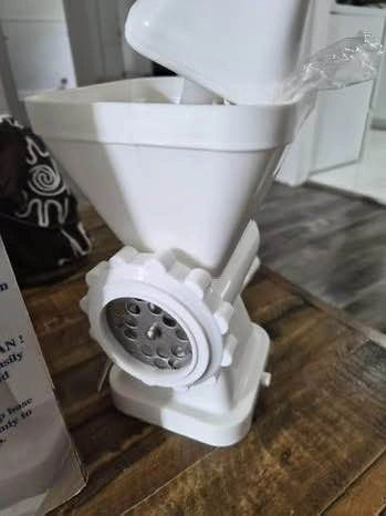 Meat mincer - photo 2