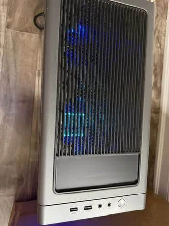 Lenovo Legion Tower 5i Gaming PC (RTX 4070 Ti Super) - photo 2