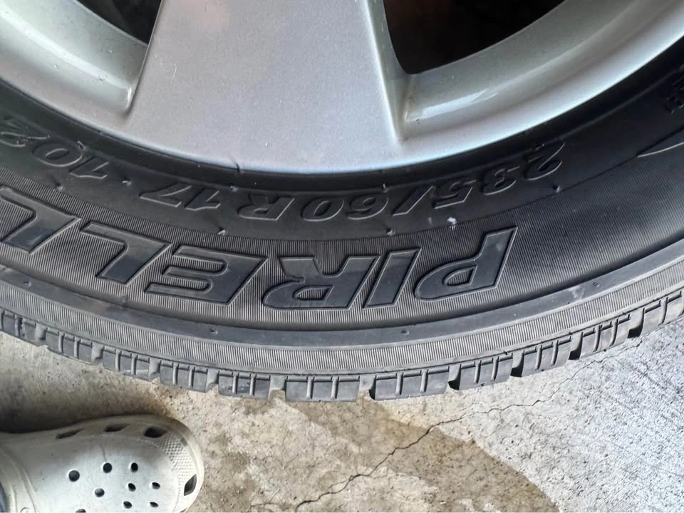GLK 350 / GLC 300 235/60R17 Pirelli Winter Tires + OEM Rims - photo 2
