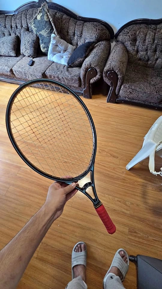 Wilson Sting Graphite Tennis Racket