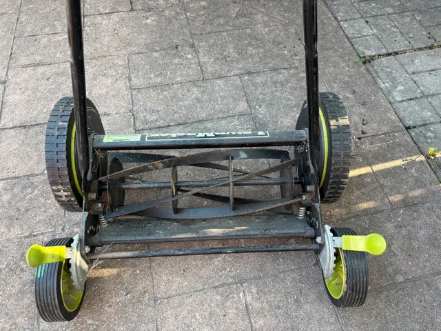 LawnMaster Push Mower image indicator(2)