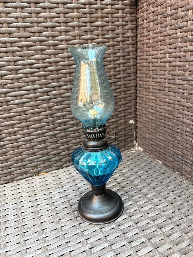 Small Oil Lamp thumbnail